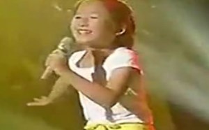 10岁小女孩翻唱起汪峰的歌曲竟丝毫不逊色于原唱版本
